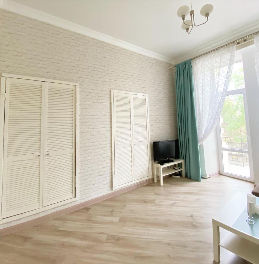 Apartment Bunina 8 Odessa Buitenkant foto